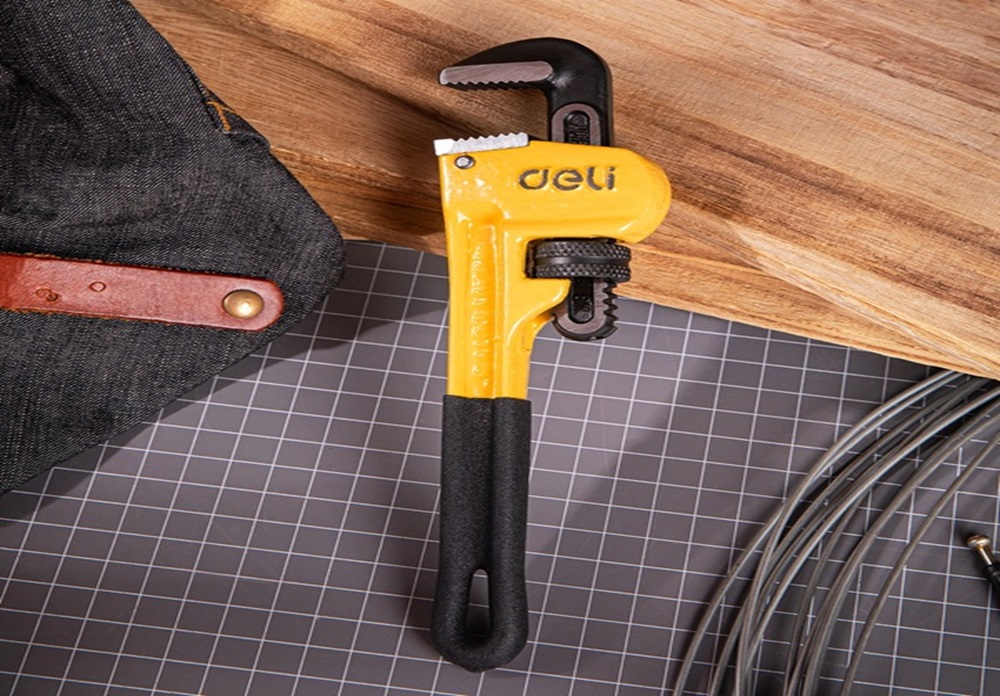 Understanding the Essential Role of Pipe Wrenches in Modern Applications