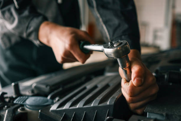 Ratchet Wrench: Unlocking Tight Spaces Ratchet Wrench: Unlocking Tight Spaces