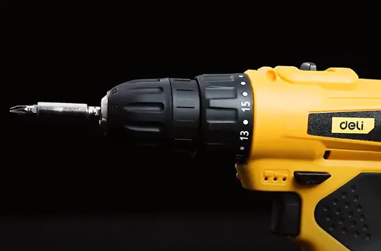 Deli Lithium Ion Drill - 翻译中...